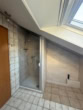 Dusche - 3 Zimmerwohnung gemütlich im Dach